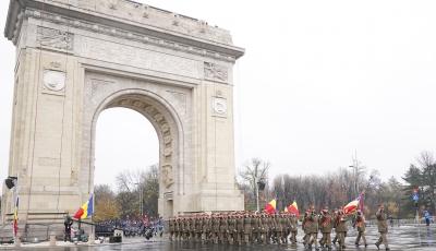 Paradă Militară Naţională la Bucureşti şi ceremonie militară la Alba Iulia, de Ziua Naţională a României - 1 Decembrie