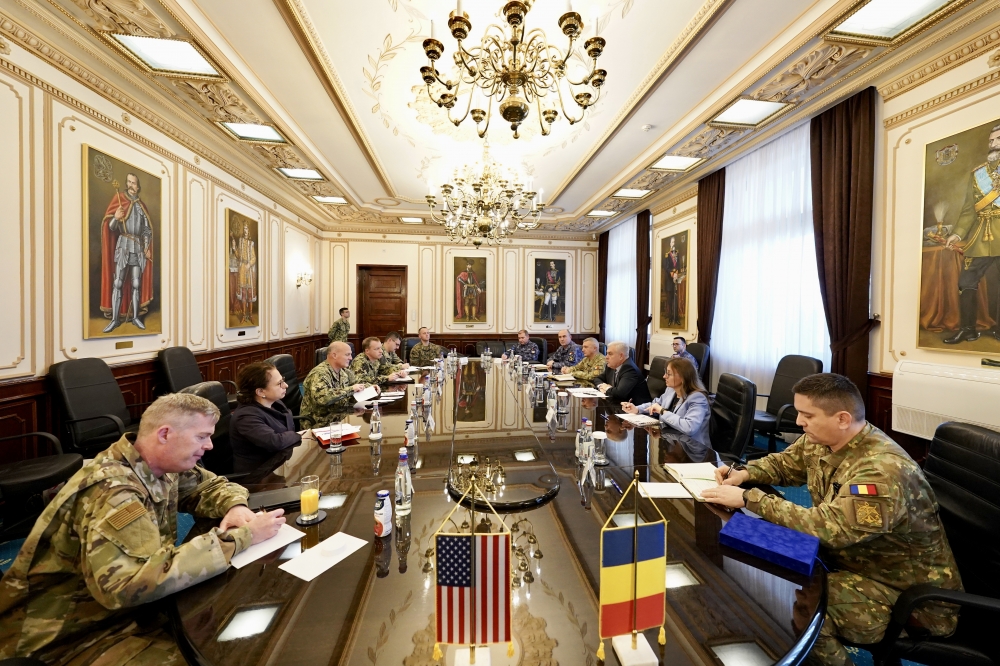 Întâlnirea conducerii MApN cu comandantul Marinei Militare a SUA