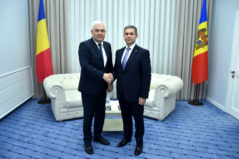 Convorbiri oficiale ale ministrului apărării naționale cu omologul de la Chișinău