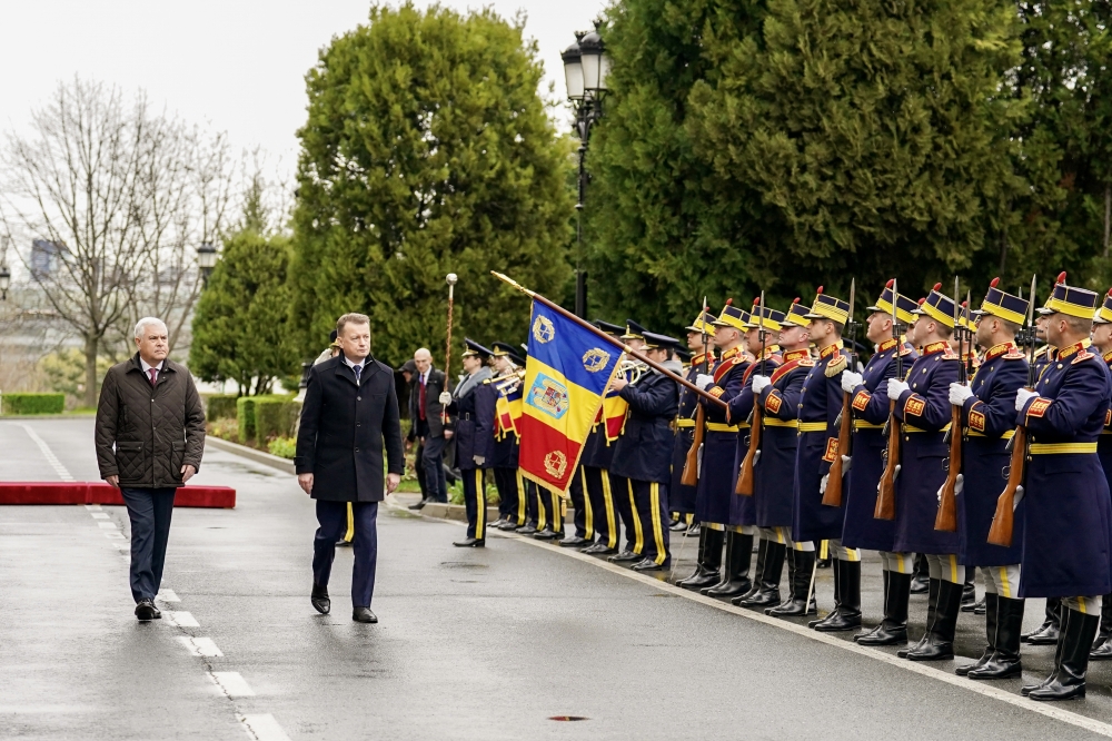 ntlnire a miniștrilor romn și polon ai aprrii, la sediul MApN