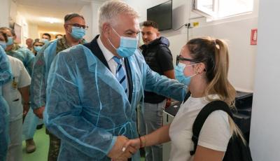 Ministrul aprrii, ntlnire cu tineri timișoreni candidați pentru posturi de soldați profesioniști
