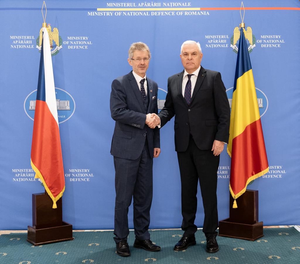 ntrevederea ministrului aprrii naționale cu președintele Senatului Republicii Cehe