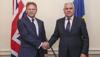 Vizit a ministrului aprrii naționale n Marea Britanie