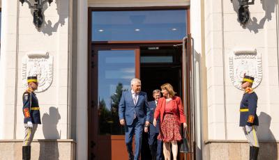 ntrevederea ministrului aprrii naționale, Angel Tlvr, cu ambasadorul SUA la București, Kathleen Kavalec