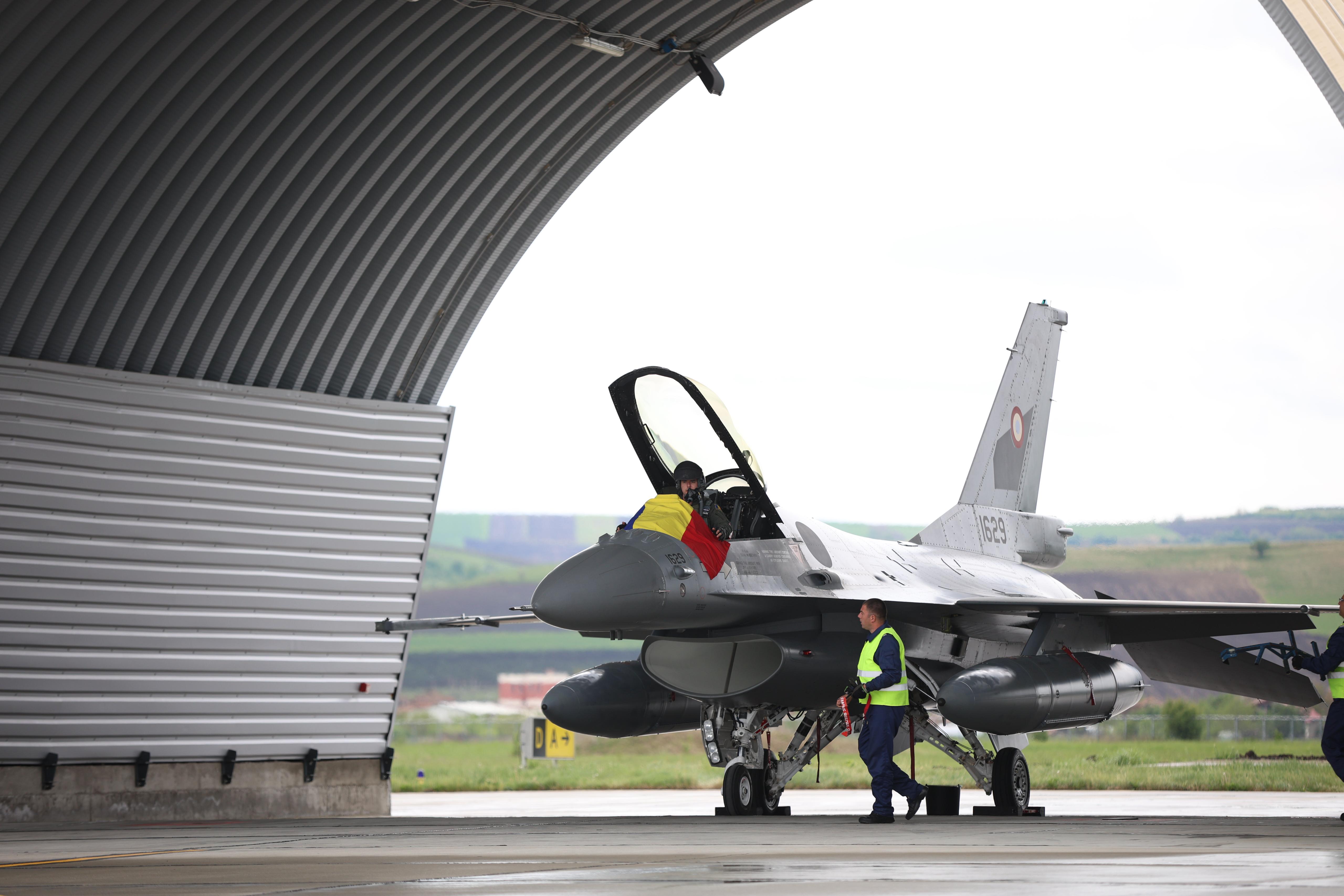 Primele trei aeronave F-16 achiziționate din Norvegia, recepționate la Cmpia Turzii
