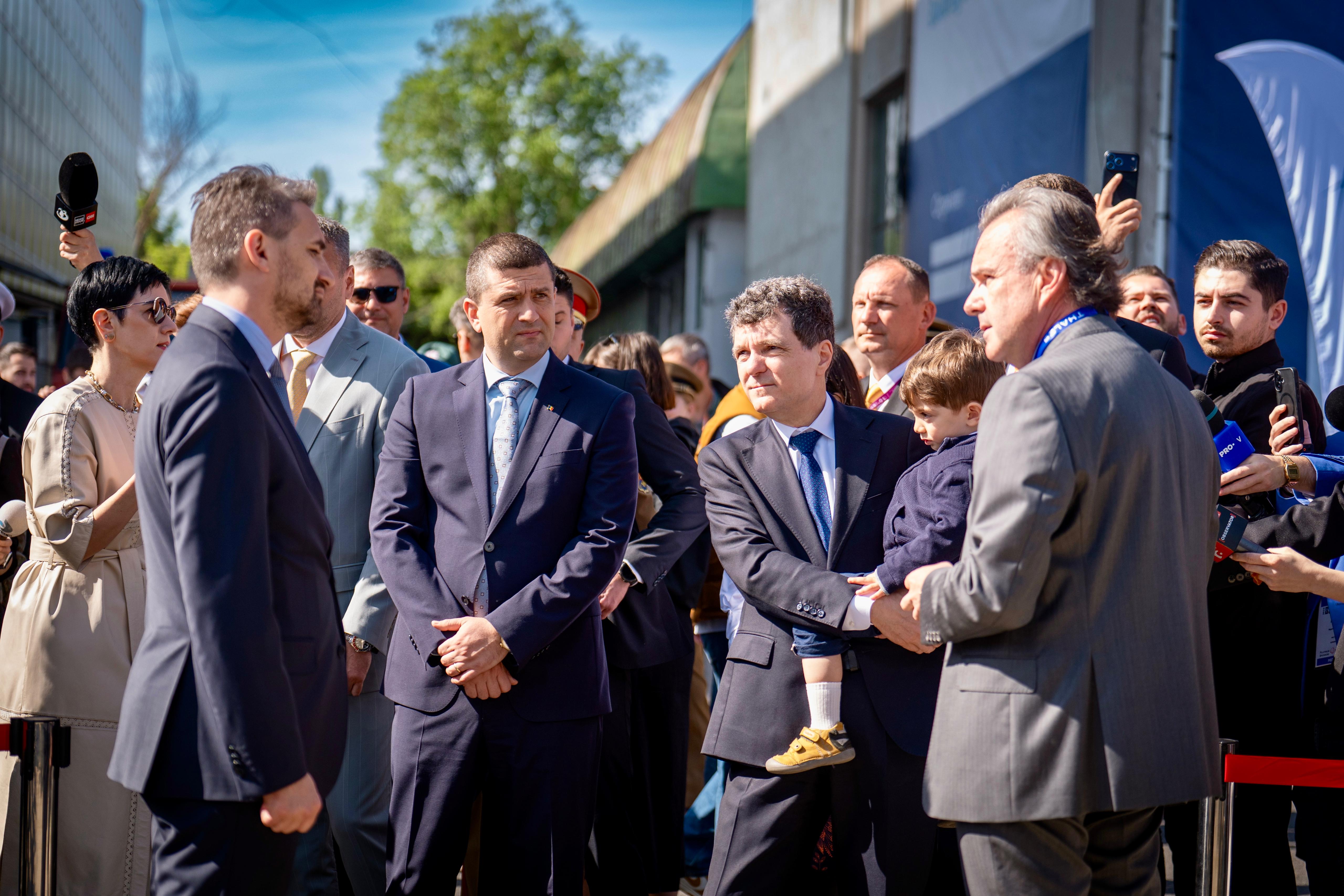 Ministrul apărării naționale, la BSDA
