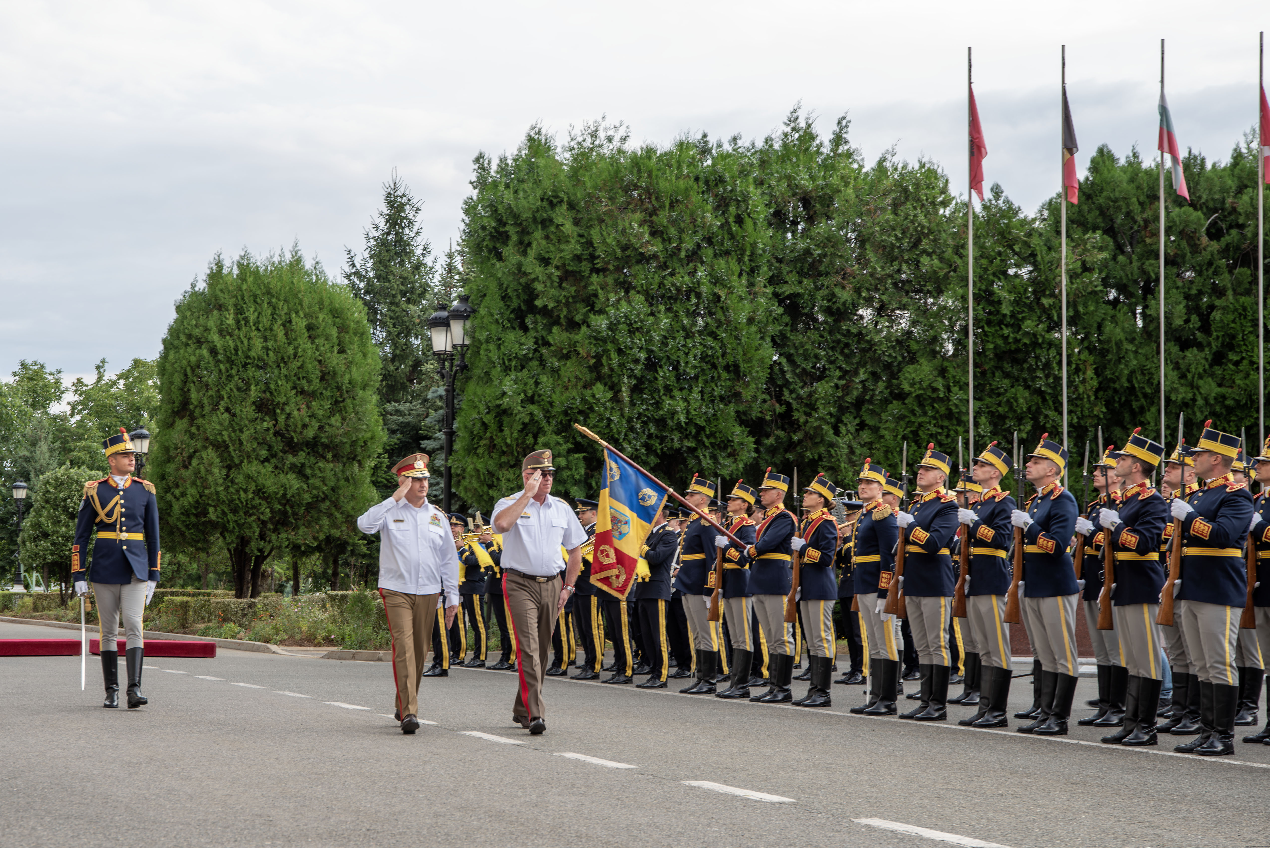 România și Ungaria consolidează cooperarea militară bilaterală